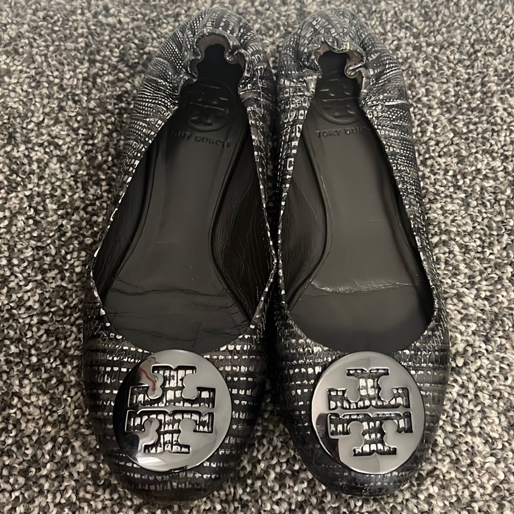 Tory Burch Medallion Flats - Gun Metal with snake skin